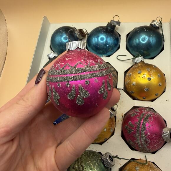 12 Vintage Shiny Brite Glass Christmas Tree Ornaments Mixed Original Box - Picture 3 of 6